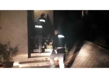 Estremista di 37 anni bloccato dalla Digos di Brescia
