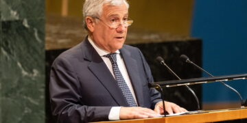 Ogni operazione sia condotta rispettando diritto internazionale