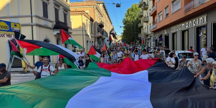 Domani sit-in Cgil con Ricci. Lunedì due manifestazioni diverse