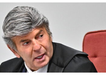'Prove insufficienti' ma manca un solo voto alla condanna