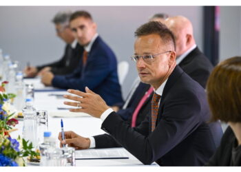 L'accusa del ministro degli Esteri Szijjártó