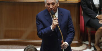 194 voti a favore 364 contro