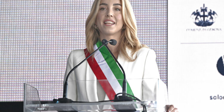 Intercettata dalle Poste