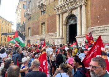 400 in presidio sotto la prefettura