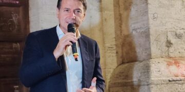 'Con questo vittimismo contribuiscono ad alzarli'