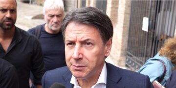 'L'obiettivo è mandare a casa Meloni'