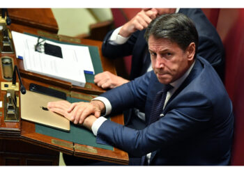 Leader M5s nel messaggio per 5 anni nascita quotidiano Domani