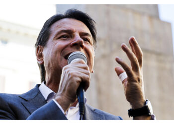 "Mai tasse su extraprofitti è assistenzialismo ai potenti"