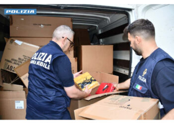 i capi di abbigliamento rubati venduti su piattaforme online