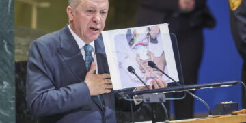 'Genocidio viene trasmesso live su media e social media'