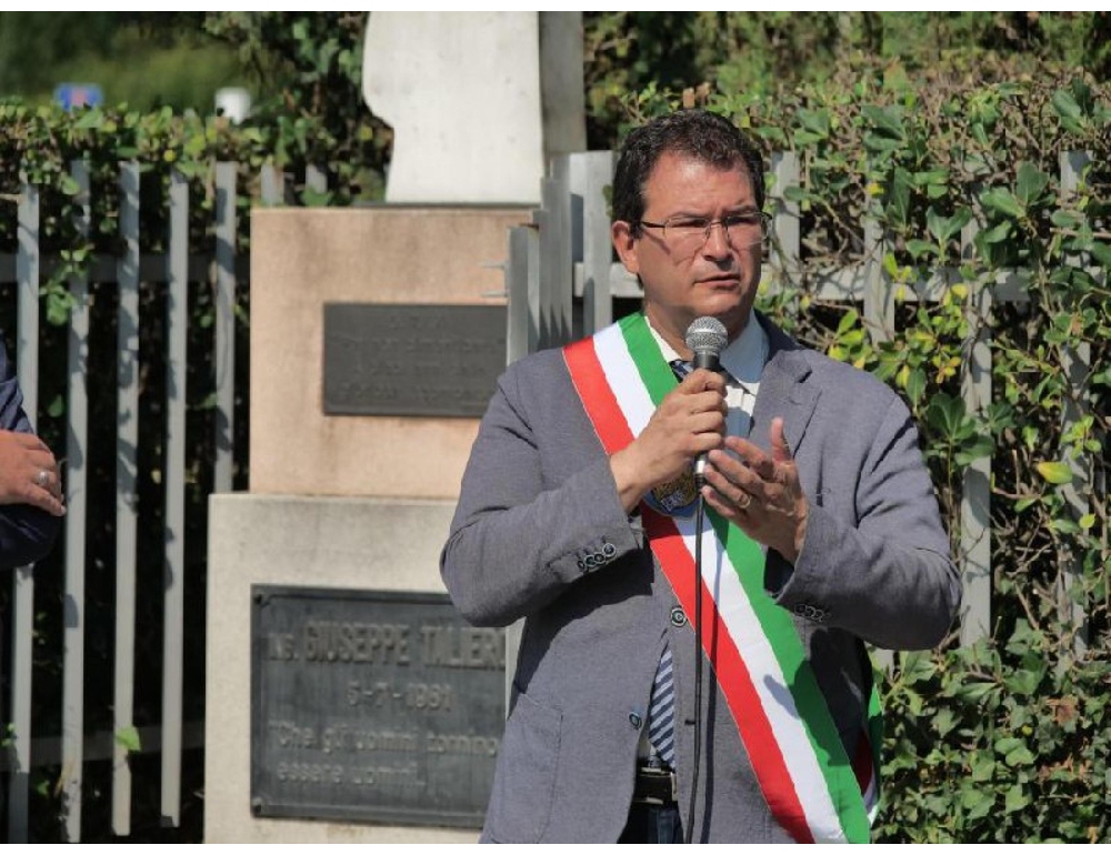 Ex assessore di Venezia patteggia, confisca da 308mila euro