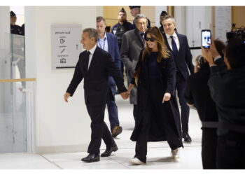 Ma l'avvocato frena: 'No