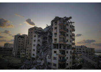 'A Gaza City smantellati tunnel e depositi di armi ed esplosivi'