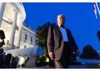 Schumer dopo la richiesta del tycoon di perseguire nemici