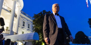 Schumer dopo la richiesta del tycoon di perseguire nemici