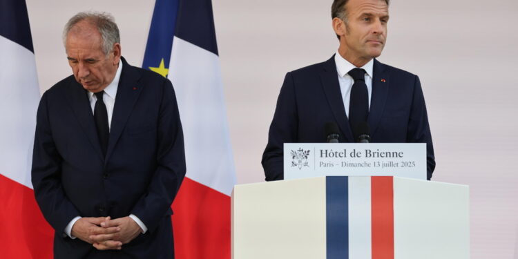 Prima reazione dell'Eliseo alla caduta di Bayrou