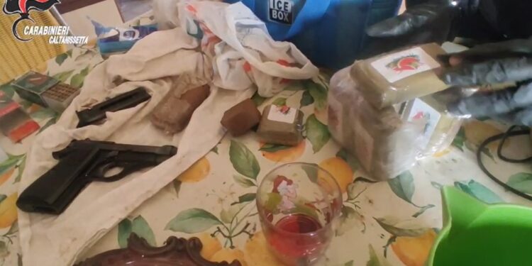 Operazione carabinieri a Gela