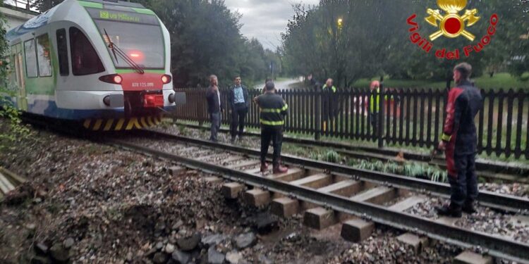 Sulla linea Milano-Lecco. Disagi tra Lecco