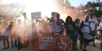 'Per creare anello di fuoco'. 'Liberate gli ostaggi
