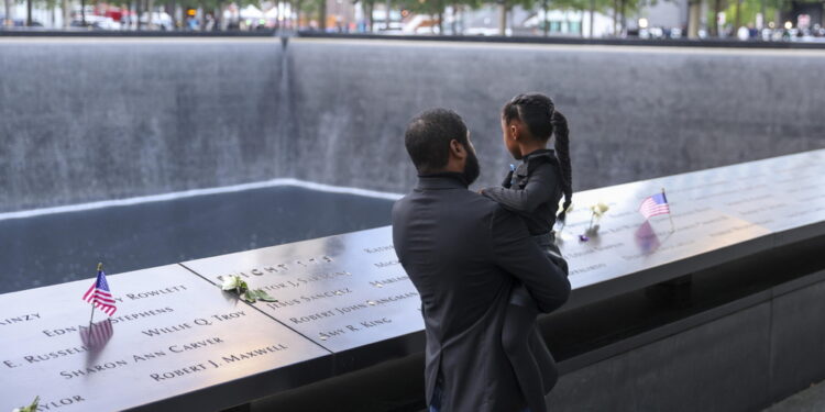 Al World Trade Centre la commemorazione con la lettura dei nomi