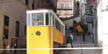 11 stranieri tra i feriti