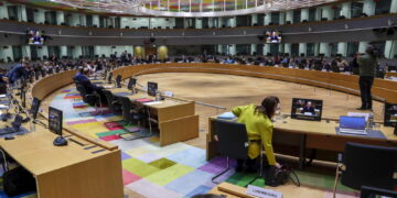 Nessuna 'rimozione politica' dalle sanzioni individuali