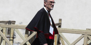 Il cardinale esprime il suo "profondo dolore"