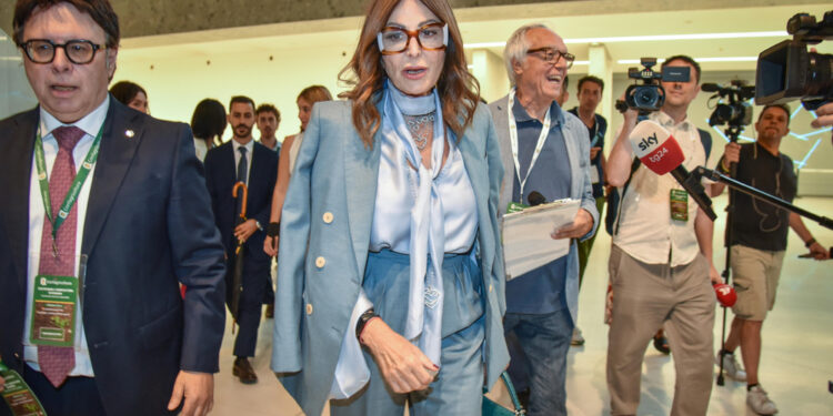 Effetto della Consulta su caso Open-Renzi. Ammesse parti civili