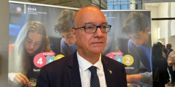 Ministro: "potenziamo il collegamento per aumentare l'offerta"