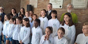 'Entro un certo margine. Dissonanza è valore'. Oltre 200 firme