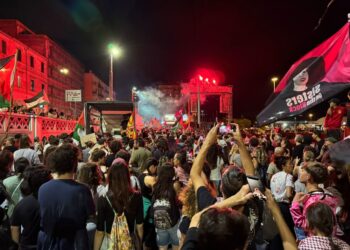 Dopo oltre tre ore manifestanti tornano a punto ritrovo