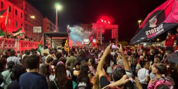 Dopo oltre tre ore manifestanti tornano a punto ritrovo