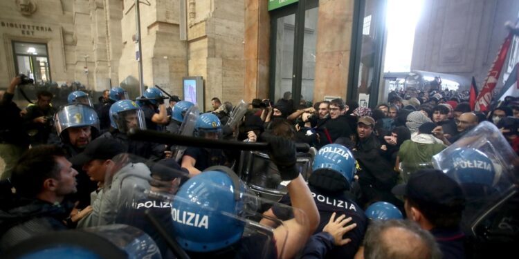 I 2 liceali arrestati il 22 settembre per resistenza aggravata