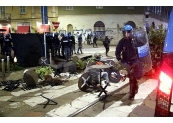Le motivazioni della sentenza di condanna di 10 anarchici