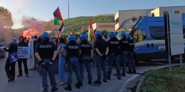 Bloccato accesso all'azienda