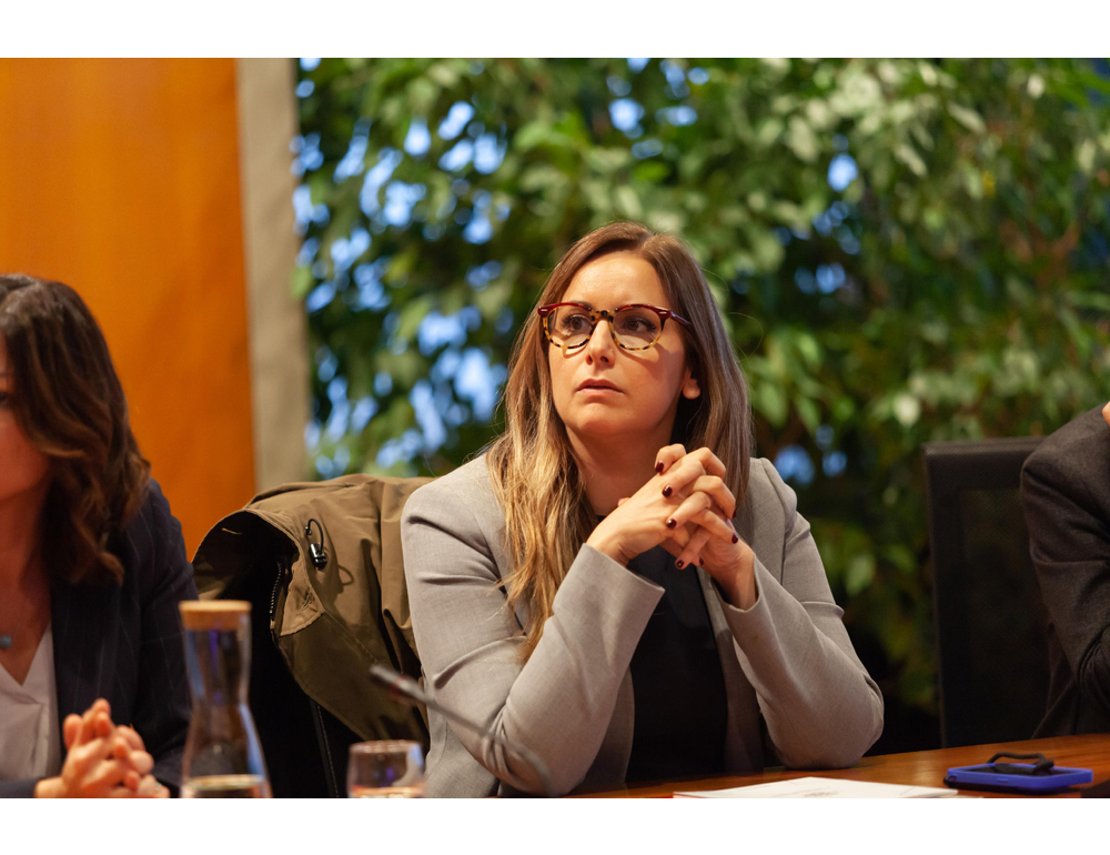 Smartphone spenti, al via domeniche detox per adolescenti