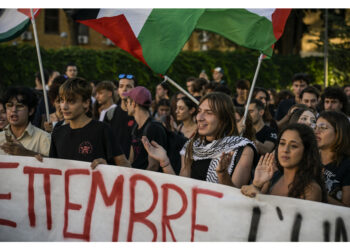 'Apre danze Rossellini ma protesta è solo all'inizio'
