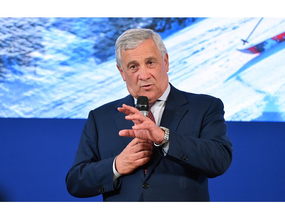 Tajani scrive a Al Thani, negoziati percorso obbligato