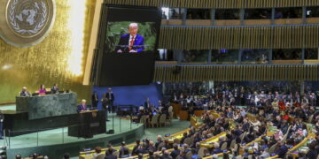 E critica il sindaco di Londra
