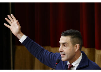 Presidente dell'Ucraina fa il politico non con grande successo