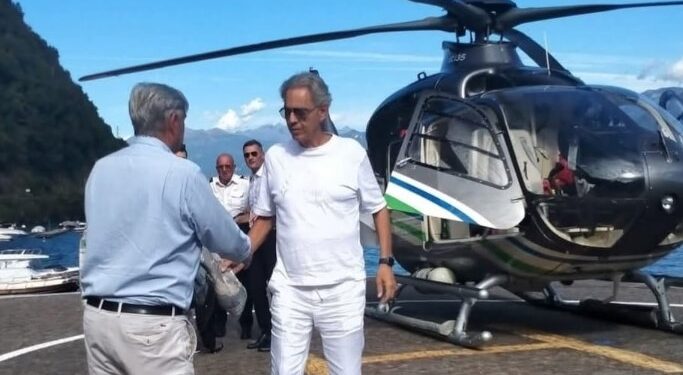 Andrea Bocelli accolto ad Argegno dal sindaco Francesco Dotti