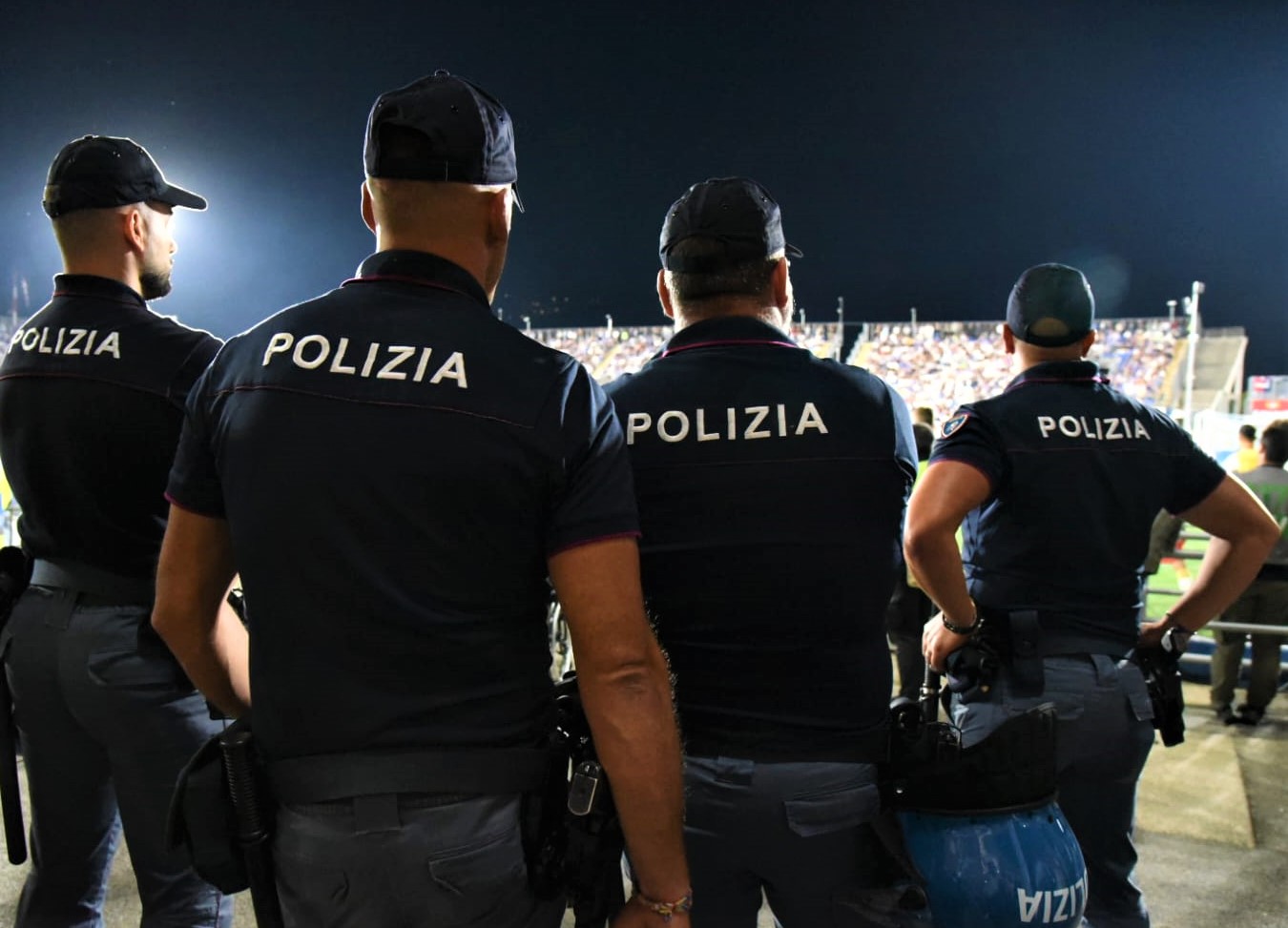 Servizio d’ordine per Como-Genoa, scoperti droga, un biglietto falso e un venditore abusivo