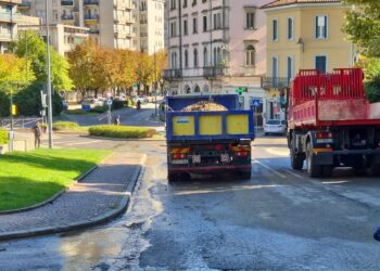 rimozione detriti Como foto polizia locale