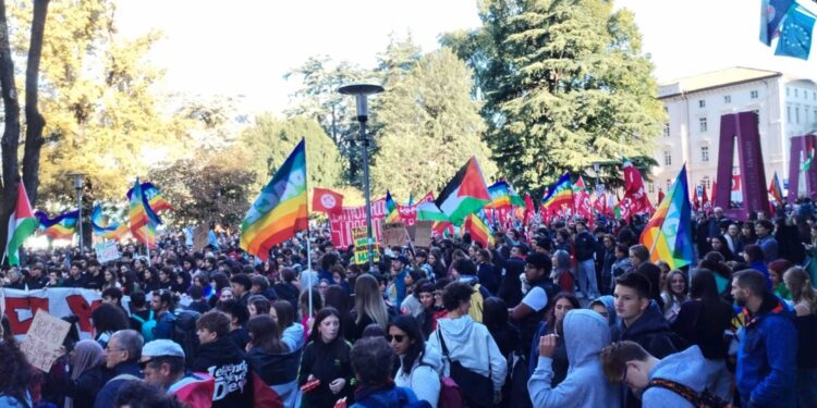 Migliaia allo sciopero generale indetto da Cgil