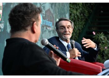'Non sarà in presenza? Avrà avuto evidentemente degli impegni"