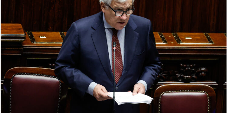Il titolare della Farnesina sarà alle 11 in Senato