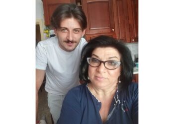 Nessuna notizia da un anno. La mamma: 'So che non è più vivo'