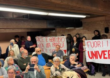 Parlamentare Pd era stato invitato a un incontro sul Medioriente