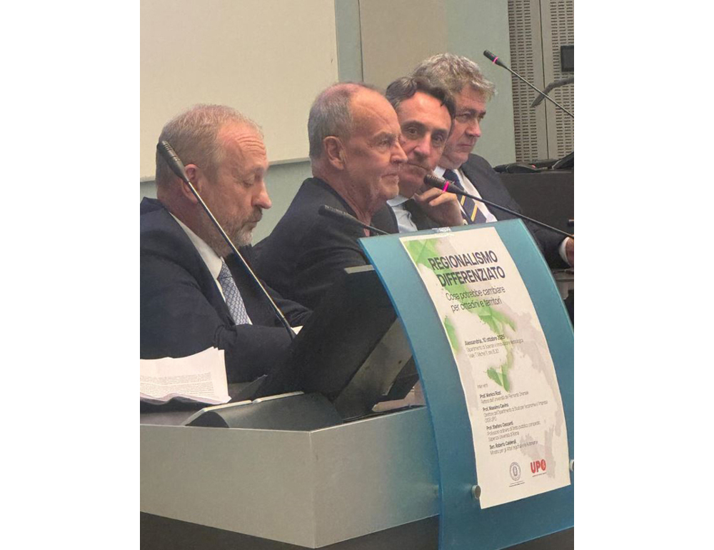 Calderoli, Comuni, ‘Province e Regioni spendono meno’