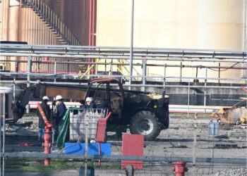 Resta vincolo a piattaforma aerea in uso giorno dell'esplosione